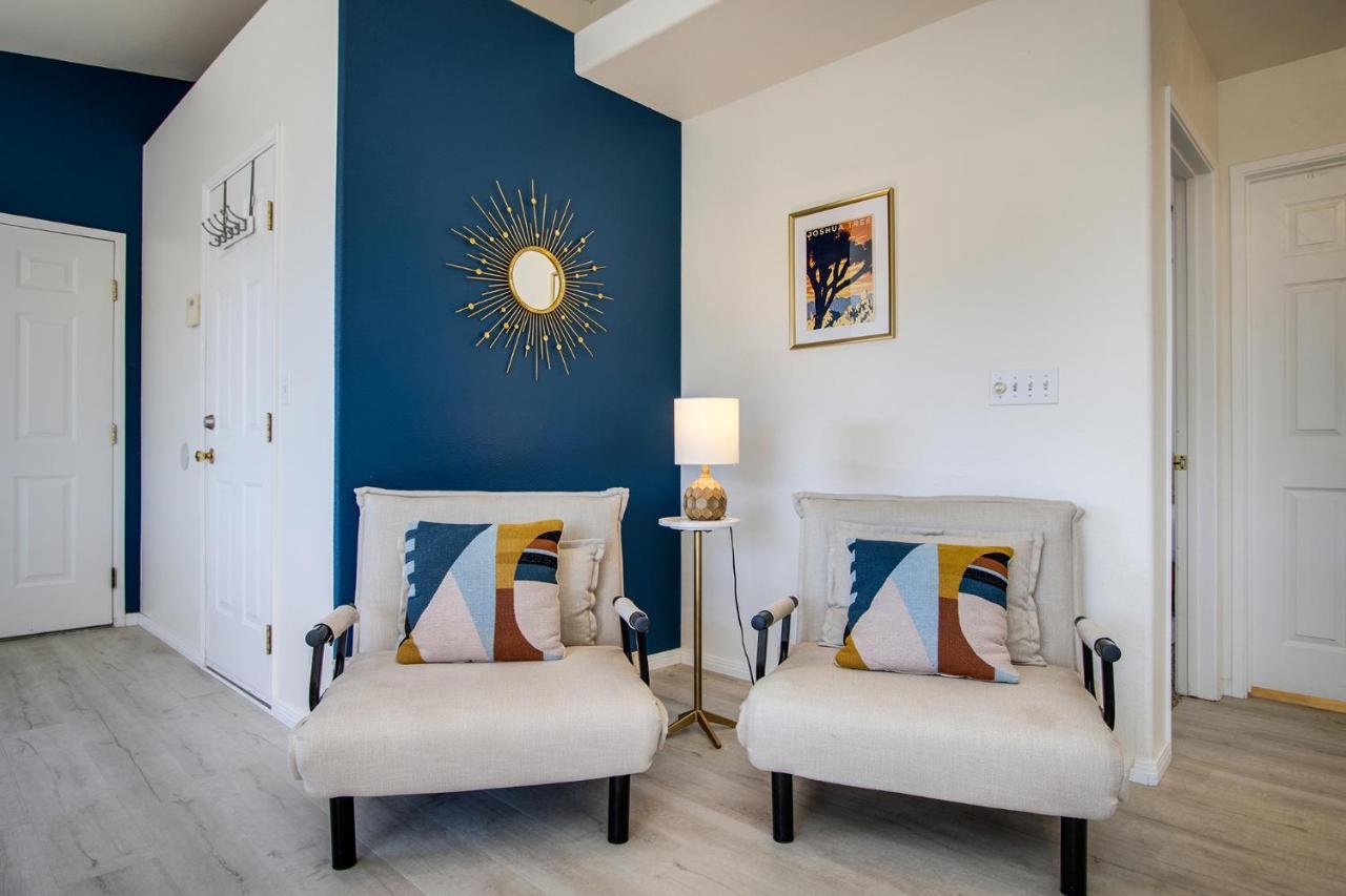 Sapphire Haven + Casita! Pool + Spa + Movie Theatre + 10 Min To Monument! Joshua Tree Bagian luar foto