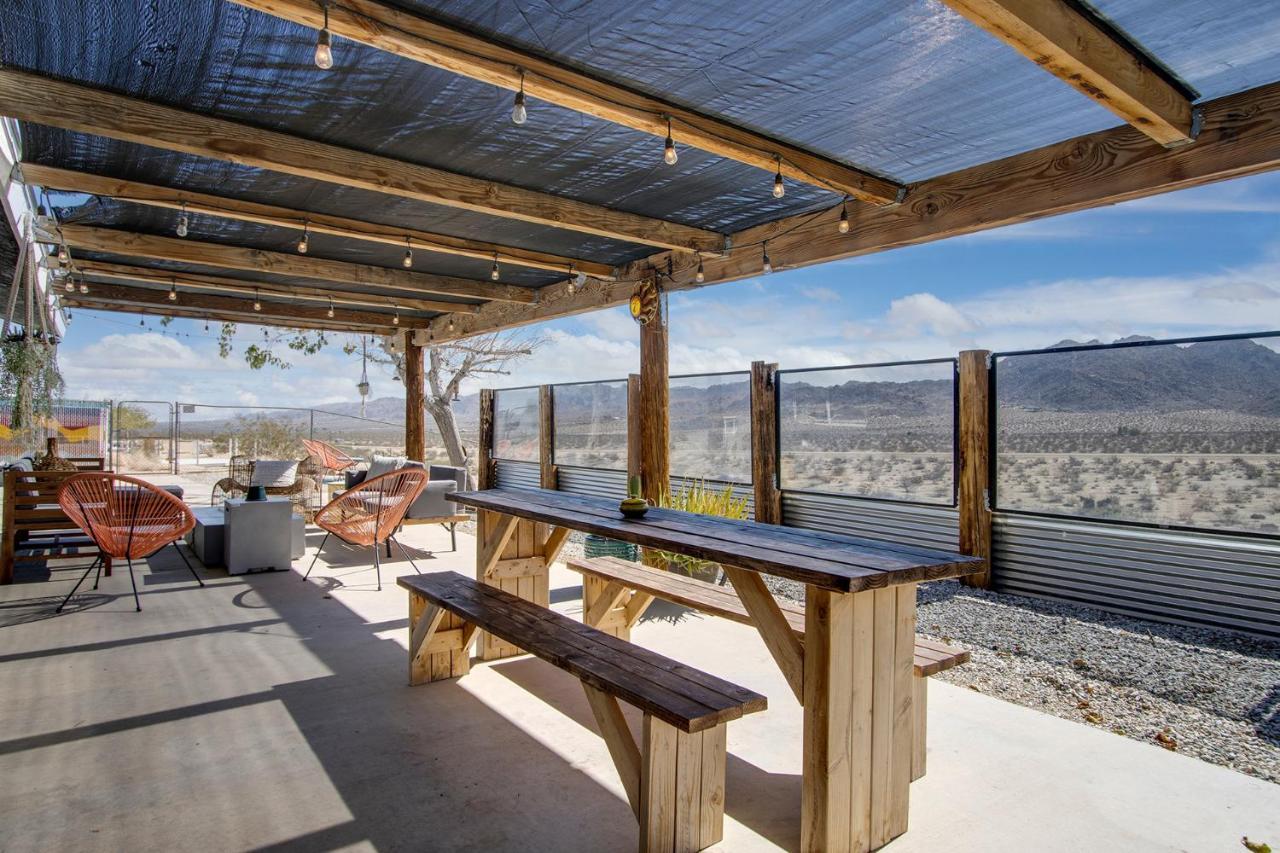 Sapphire Haven + Casita! Pool + Spa + Movie Theatre + 10 Min To Monument! Joshua Tree Bagian luar foto