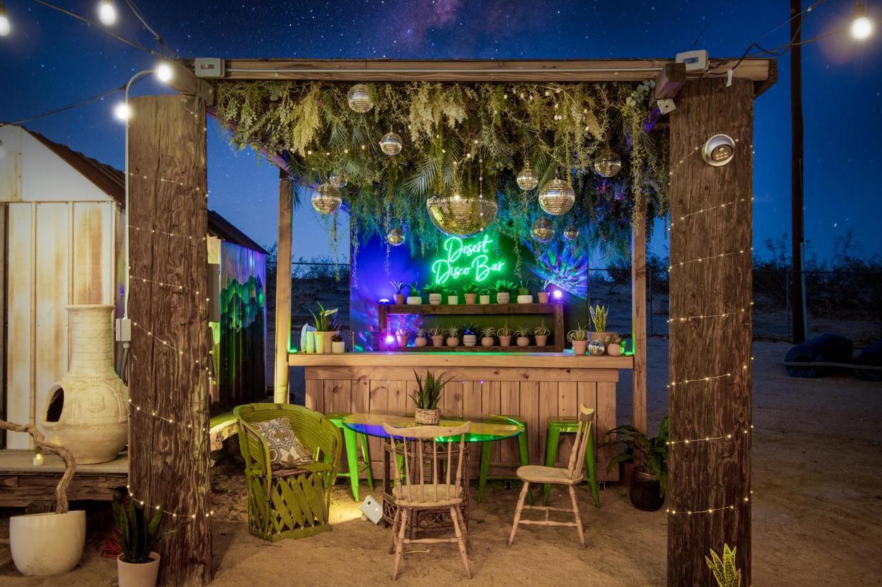 Sapphire Haven + Casita! Pool + Spa + Movie Theatre + 10 Min To Monument! Joshua Tree Bagian luar foto